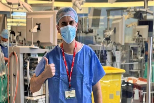 Dr. Mihai Dobra: singurul român acceptat la prestigiosul curs de chirurgie urologică laparoscopică la IRCAD Strasbourg sesiunea 2024