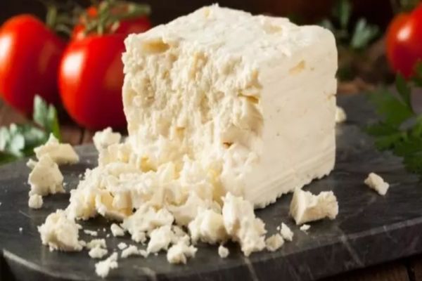 Consum zilnic de brânzeturi cu peste 20% grăsime, risc redus de demență. Concluzii surprinzătoare după 25 de ani de cercetare