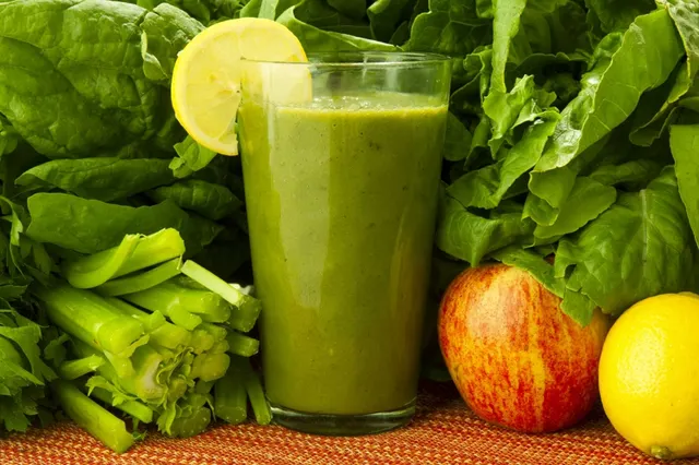 Cea mai bună băutură de consumat după cină dacă te confrunți cu constipația, potrivit dieteticienilor 