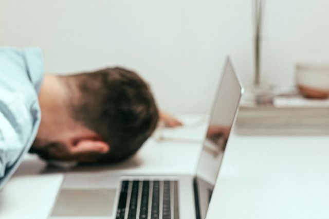 Oboseala cronică – semnele unor probleme de sănătate