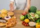 Mituri despre alimentația sănătoasă: 12 concepții greșite pe care ar trebui să le lași deoparte